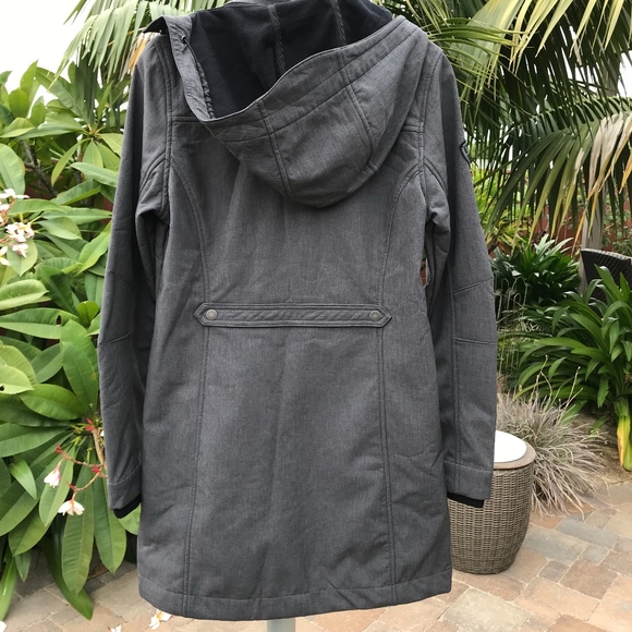 roots softshell jacket